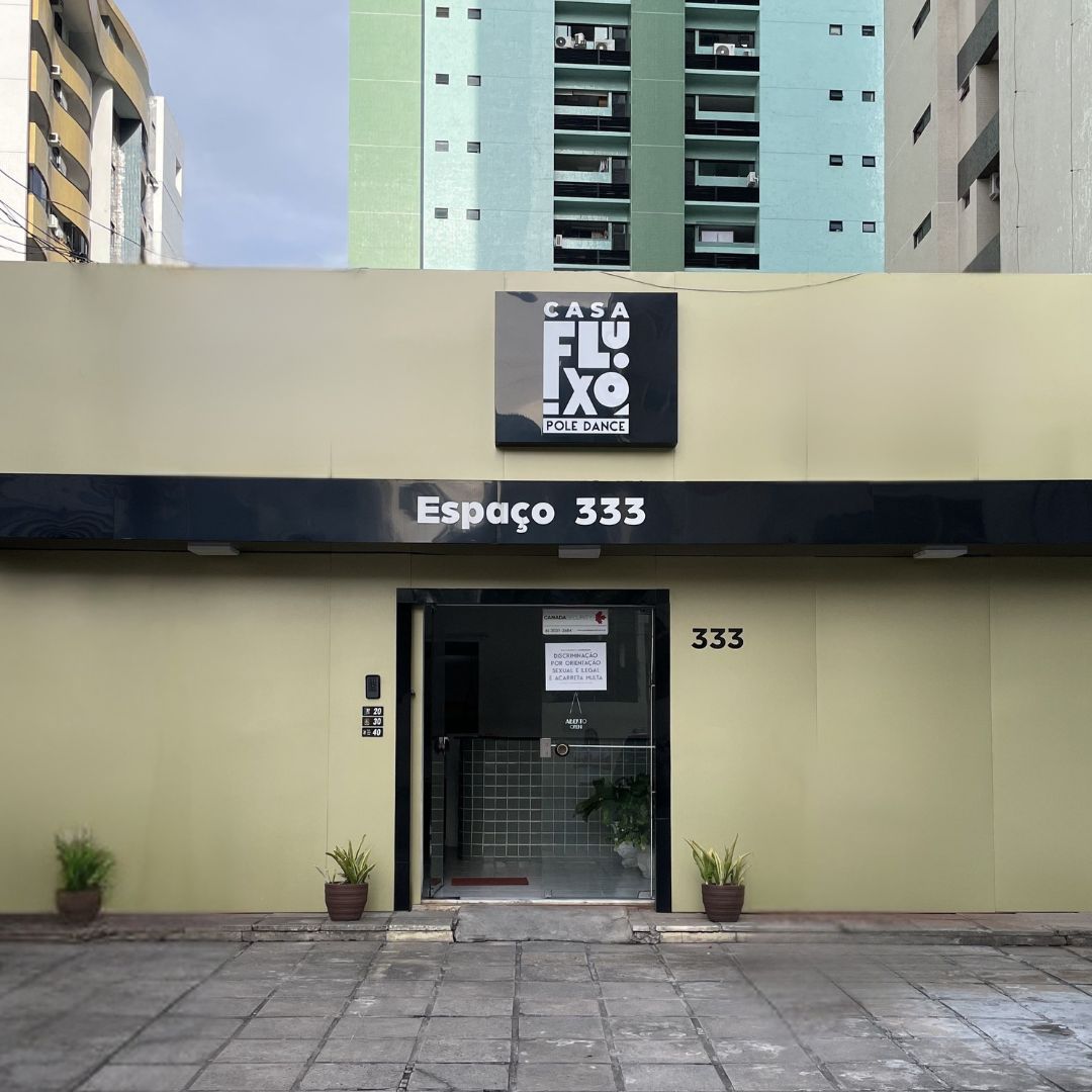 Fachada da Casa Fluxo no Espaço 333, em João Pessoa
